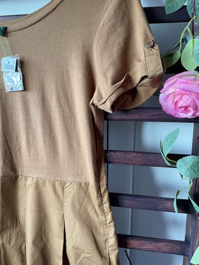 dress Bnwt tan short sleeve dress with pockets size small united colors of Benetton