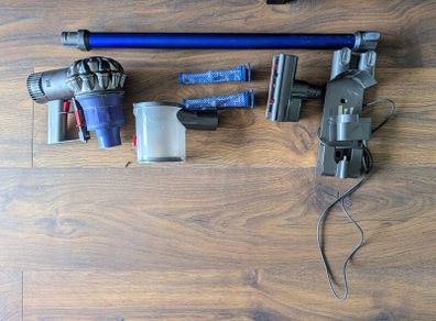 Dyson DC59: Accessories, Wall Bracket Charger and spare part