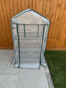 Mini greenhouse