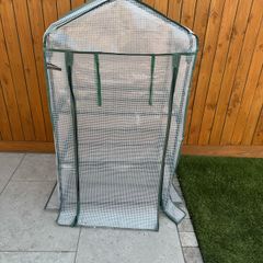 Mini greenhouse