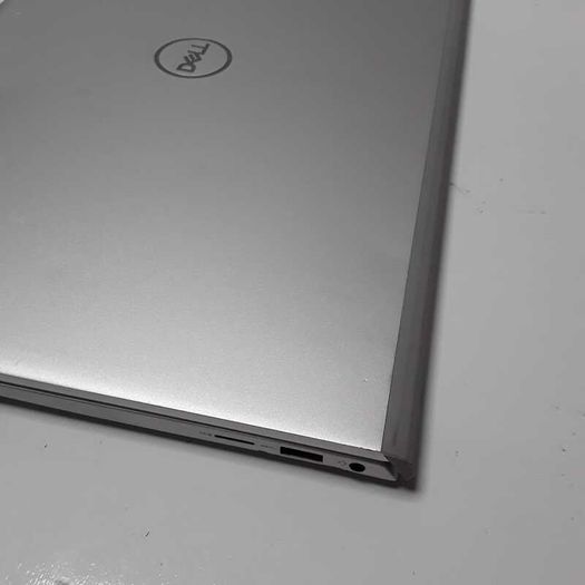 Dell Inspiron 15 5501 | Intel Core i7-1065G7 | 16GB RAM | 256GB SSD | 15.6" Laptop