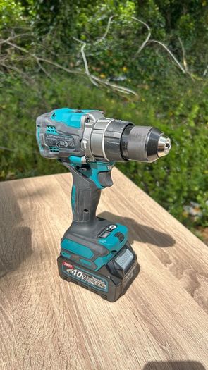 Like new!! Combi drill XGT and Impact driver XGT