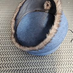 Cat bed