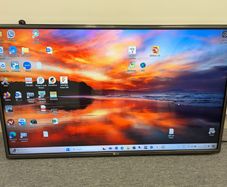 LG 42 inch Monitor / Digital Signage