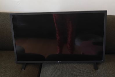32 inch LG smart TV