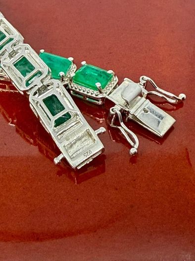 Silver Emeraldine Triplet Quartz Tennis Bracelet