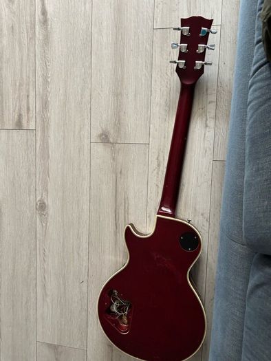 Red Pearl guitar
