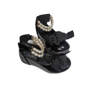 Girl shoes