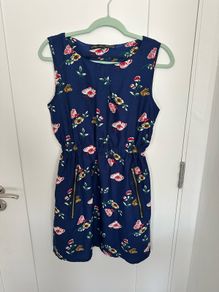 [clothes for adults] Floral summer dress, size 10/12