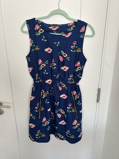 [clothes for adults] Floral summer dress, size 10/12