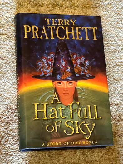 21 Discworld books Hardcover