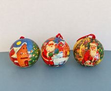 3 x Vintage Paper Mache Decoupage Christmas Bauble Ornaments - Santa Father Christmas