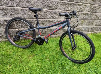 Carrera Abyss 24 Hybrid Bike