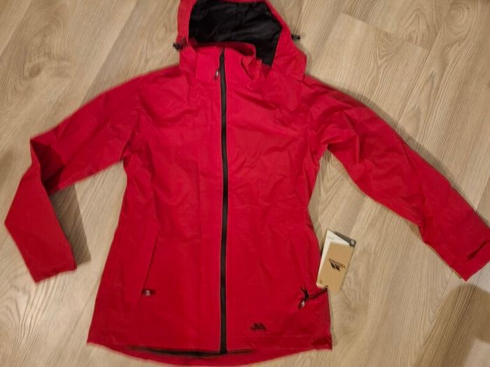 Women's Red Trespass windproof coat, size M