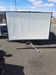 projector screen