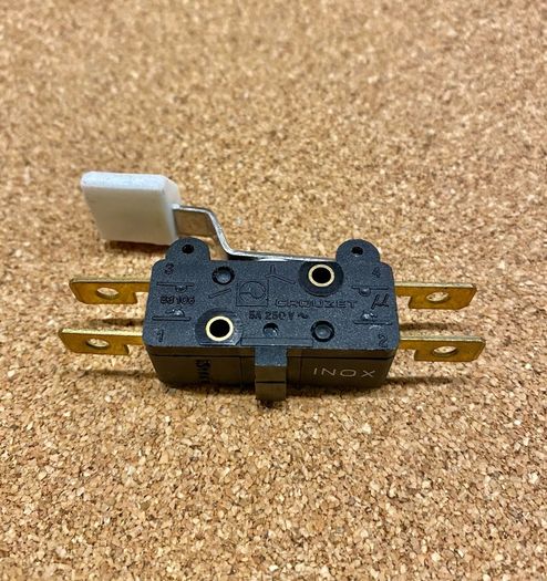 Push to break rocker switch 250volt 5amp