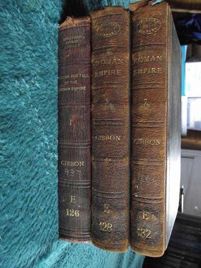 The Decline and Fall of the Roman Empire - Edward Gibbon - Priestley and Weale London - 1822