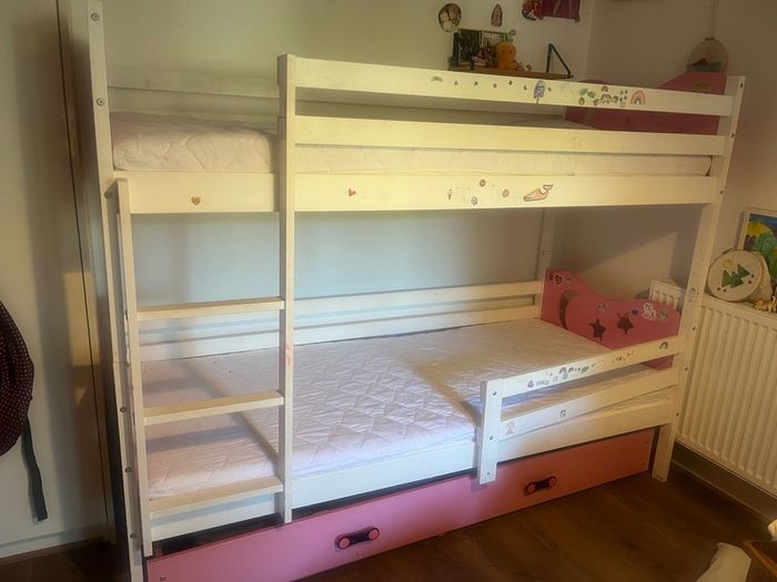 childrens beds
