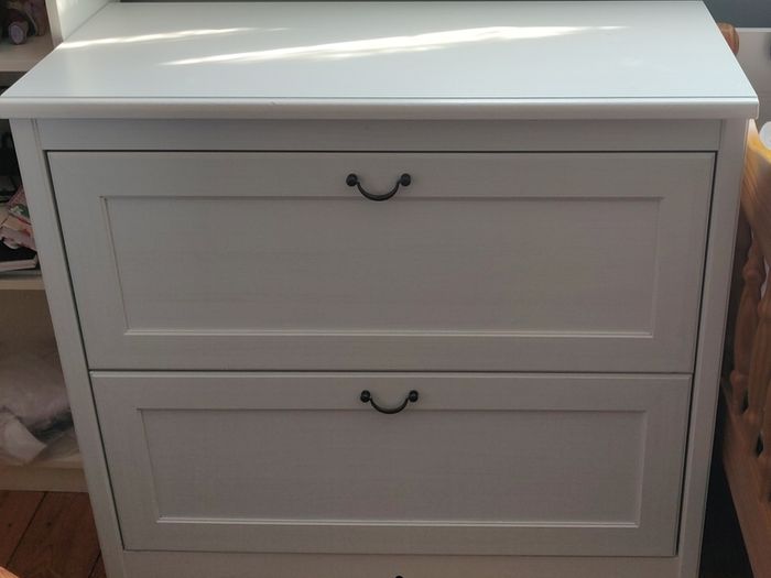 Dresser with two drawers