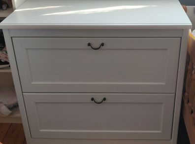 Dresser with two drawers