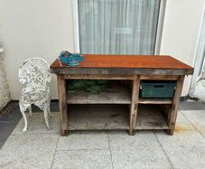 Sturdy workbench bench with vise.