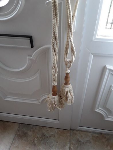 curtain tiebacks