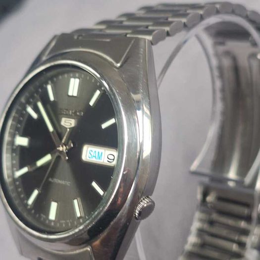 Vintage Seiko 5 7S26-0480 Automatic Wristwatch Day/Date 21 Jewels