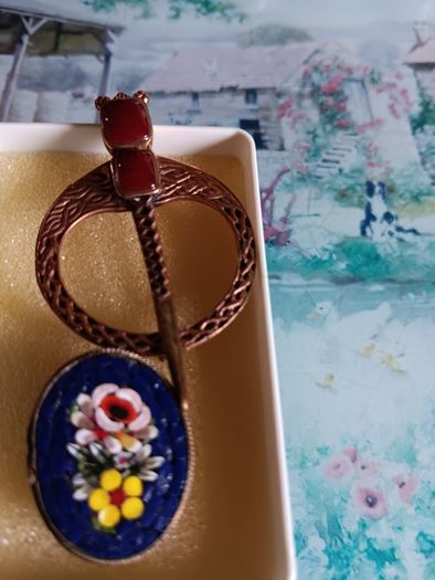 Vintage brooches