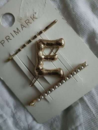 Hair clips
