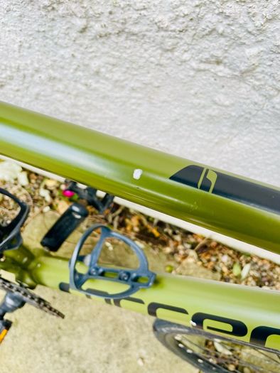 Carrera Crixus Gravel Adventure Bike Medium 18 inch Frame Shimano Claris Disc Brakes