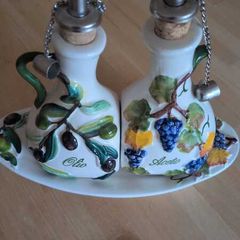 Olive Oil Balsamic Vinegar pots