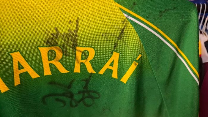 Vintage Kerry GAA (Autographed) O'Neills Gaelic Football Jersey (Youths 10-11 Years) FREE POST