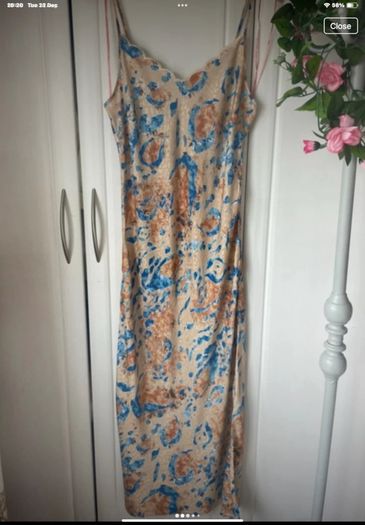 dress slip dress bias cut with scallop neckline size 10:beige patterned