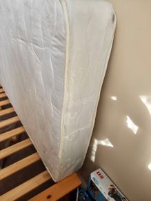 single bed mattres