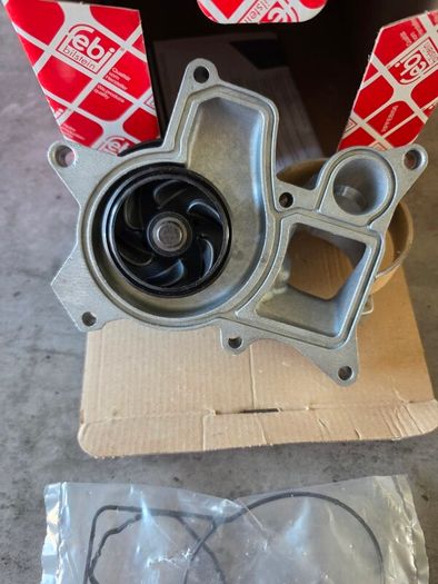 Febi Bilstein water pump for BMW