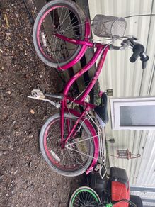 Beautiful 20 inc girls bike