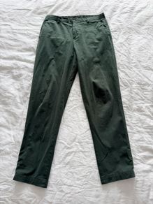 Ted Baker Men's Stilz Slim Fit Chinos in Green - size 32L