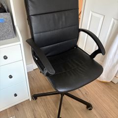 Desk chair