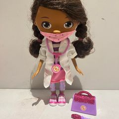 doc mc stuffins doll & medical set