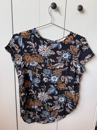 H&M women ladies top, t-shirt