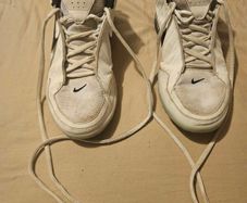 Basketball boots