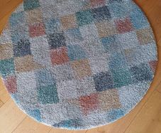 circular rug