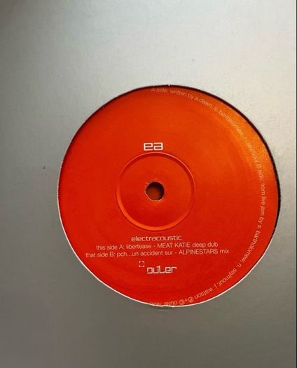 40 x 12" electronic vinyl