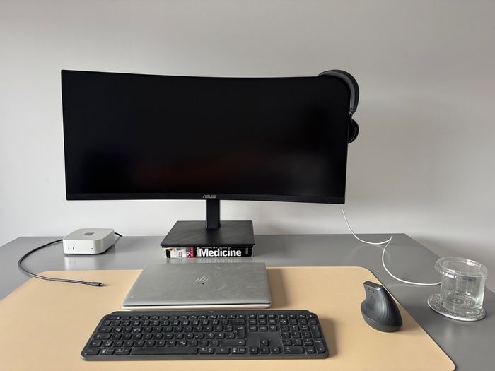 ASUS 34 inch Curved Ultrawide WQHD 100Hz USB-C Monitor  Boxed