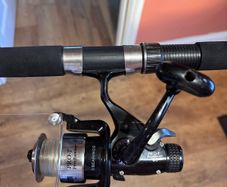 9ft Fishing Rod & Full Bait Box