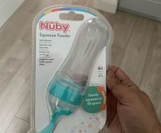 Nuby Squeeze Feeder