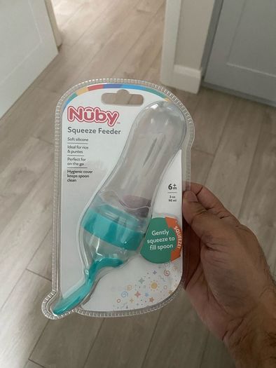 Nuby Squeeze Feeder