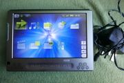 Archos 704 WiFi Portable Media Player 80GB 7" Screen Silver - works well