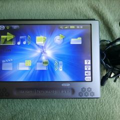 Archos 704 WiFi Portable Media Player 80GB 7" Screen Silver - works well