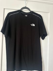 Men Tshirt  - Northface